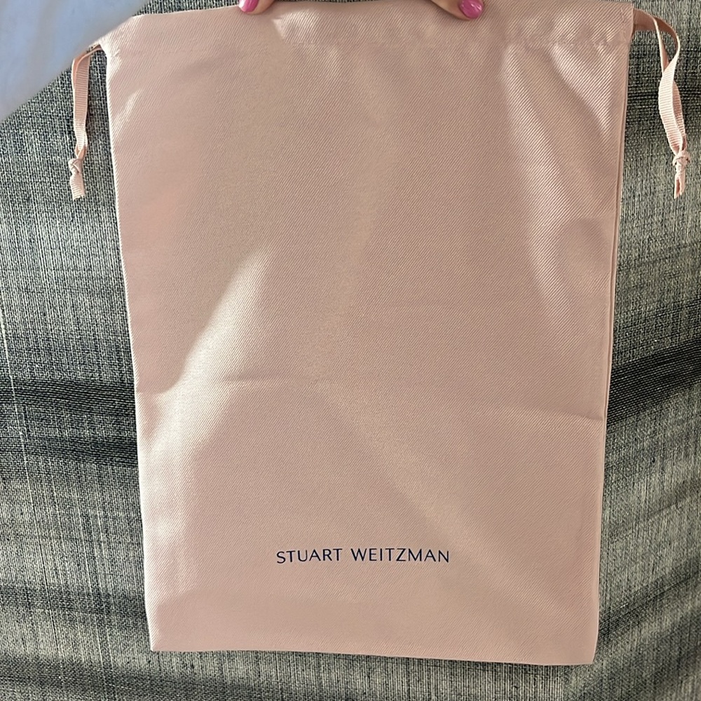Stuart Weitzman - Picture 6 of 8